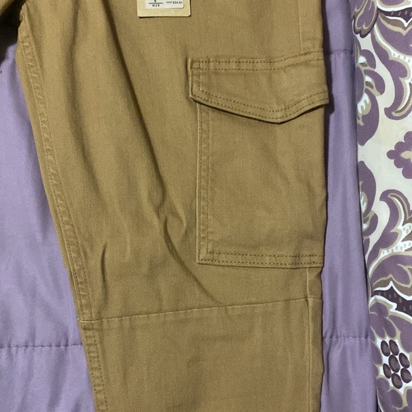 Women Levi’s mustard color cargo skinny stretchy jeans - Picture 2 of 8